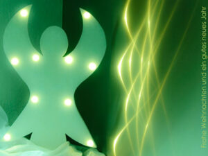 Engel im Licht grün